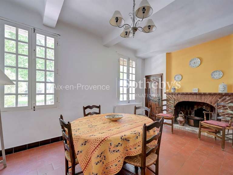 Maison Aix-en-Provence - 6 chambres - 250m²