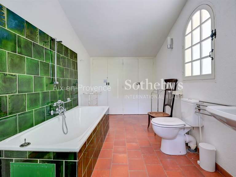 Maison Aix-en-Provence - 6 chambres - 250m²