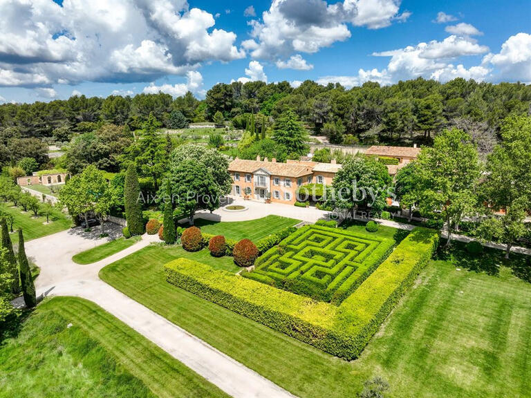 Maison Aix-en-Provence - 10 chambres - 1004m²