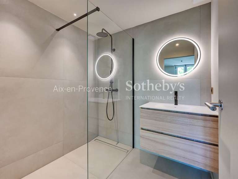 House Aix-en-Provence - 5 bedrooms - 230m²