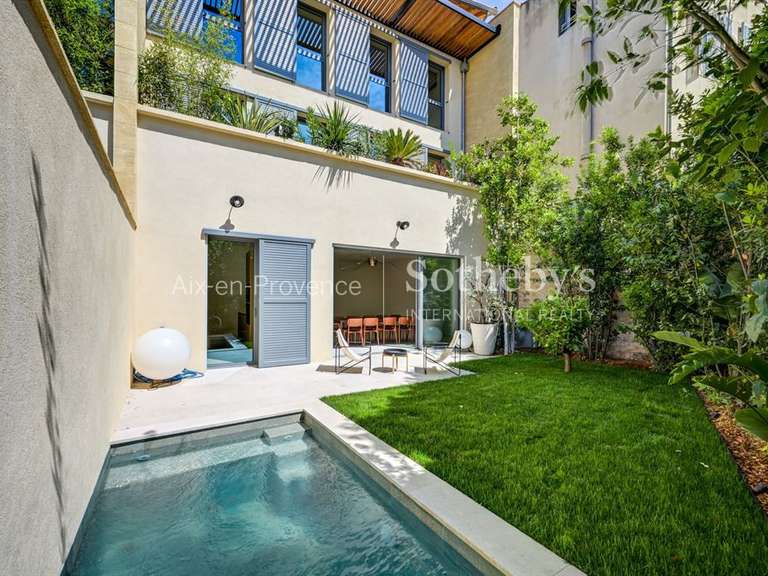 House Aix-en-Provence - 5 bedrooms - 230m²