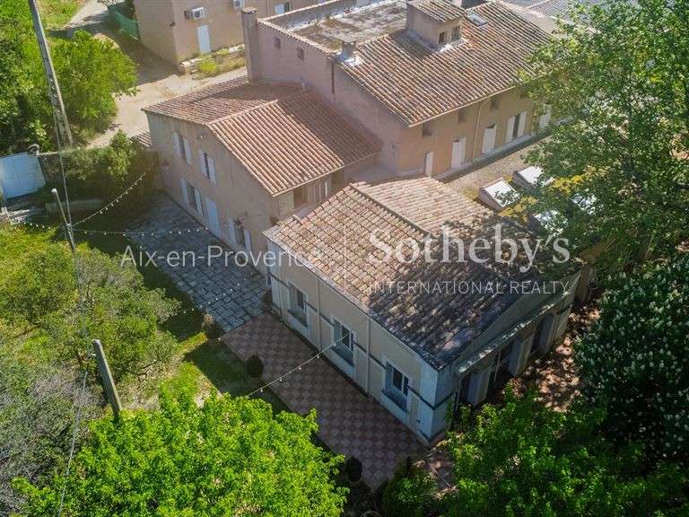 Maison Aix-en-Provence - 1800m²