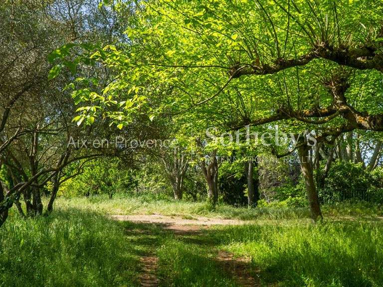 House Aix-en-Provence - 1800m²