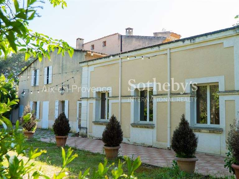 House Aix-en-Provence - 1800m²