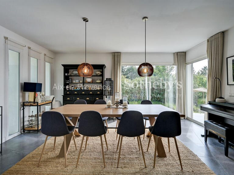 House Aix-en-Provence - 5 bedrooms - 201m²