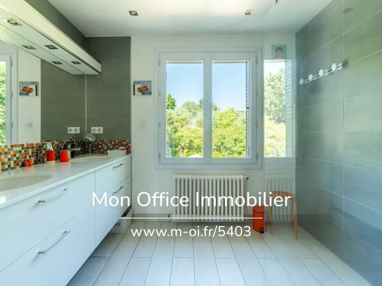 House Aix-en-Provence - 5 bedrooms - 185m²
