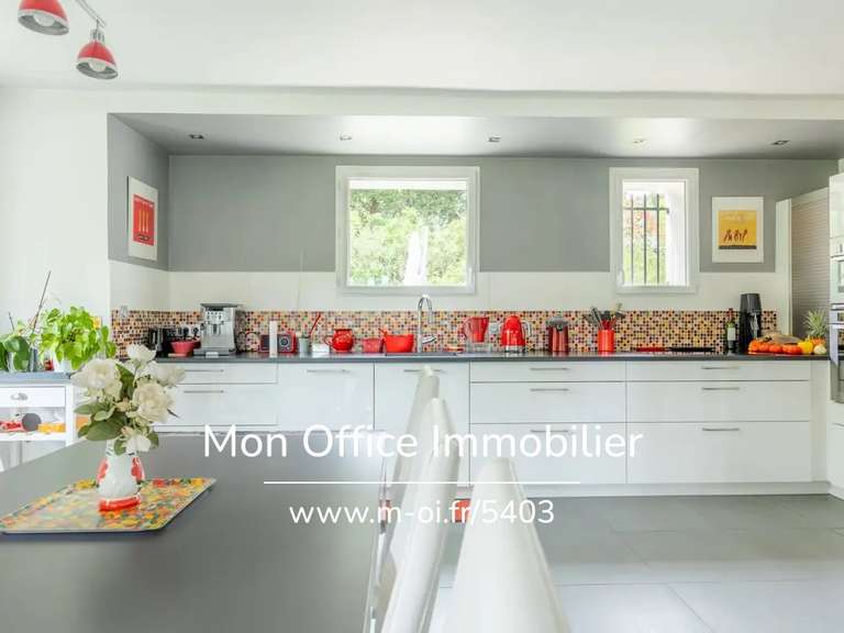 House Aix-en-Provence - 5 bedrooms - 185m²