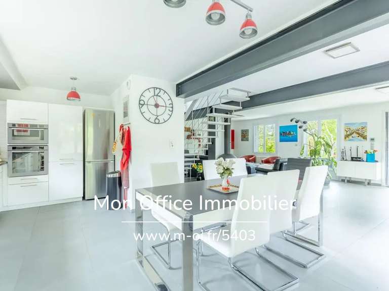 House Aix-en-Provence - 5 bedrooms - 185m²