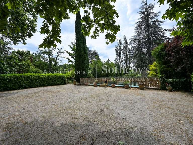 Maison Aix-en-Provence - 8 chambres - 720m²