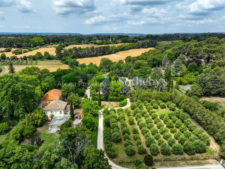Maison Aix-en-Provence - 8 chambres - 720m²