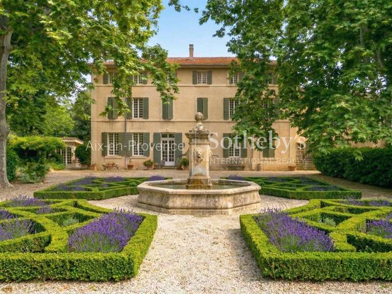 Maison Aix-en-Provence - 8 chambres - 720m²
