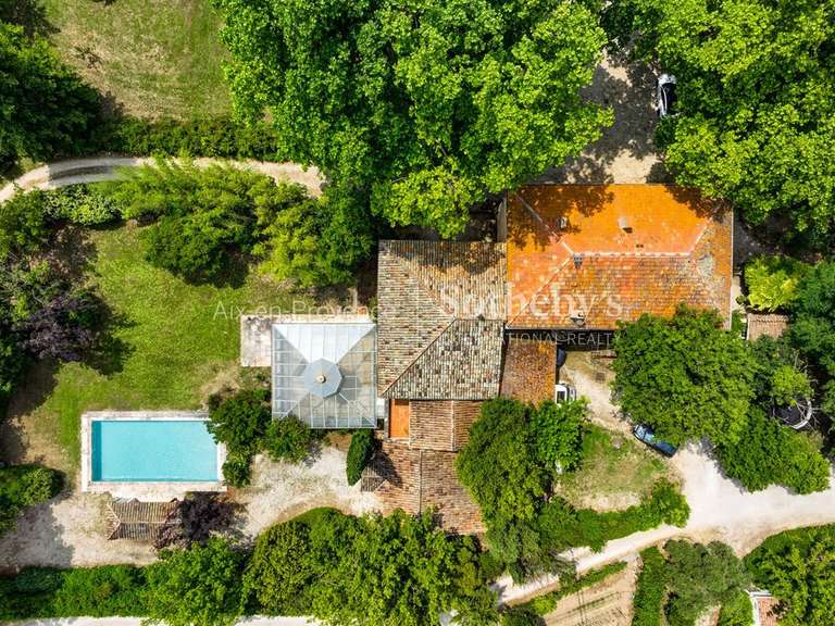 Maison Aix-en-Provence - 8 chambres - 720m²