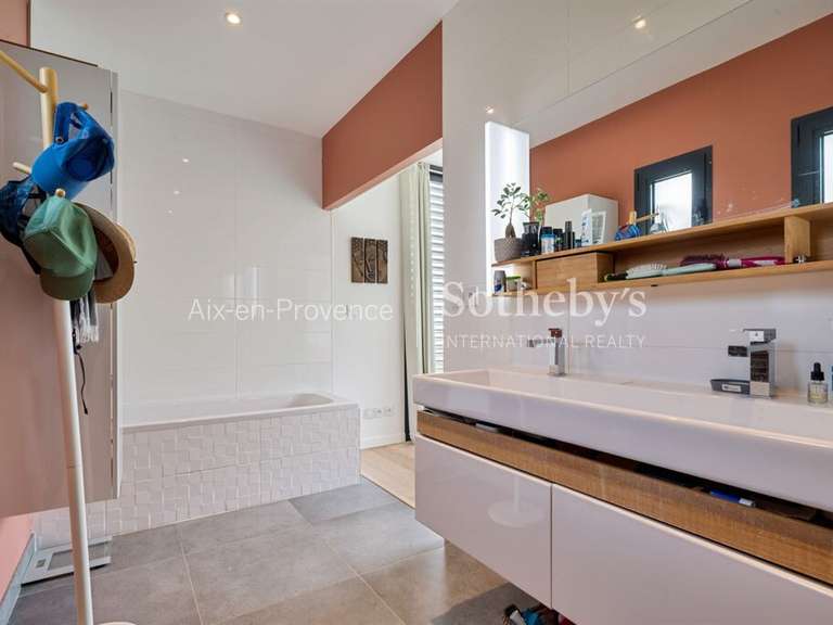 Maison Aix-en-Provence - 5 chambres - 200m²