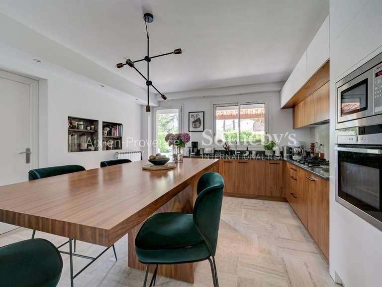 Maison Aix-en-Provence - 6 chambres - 286m²