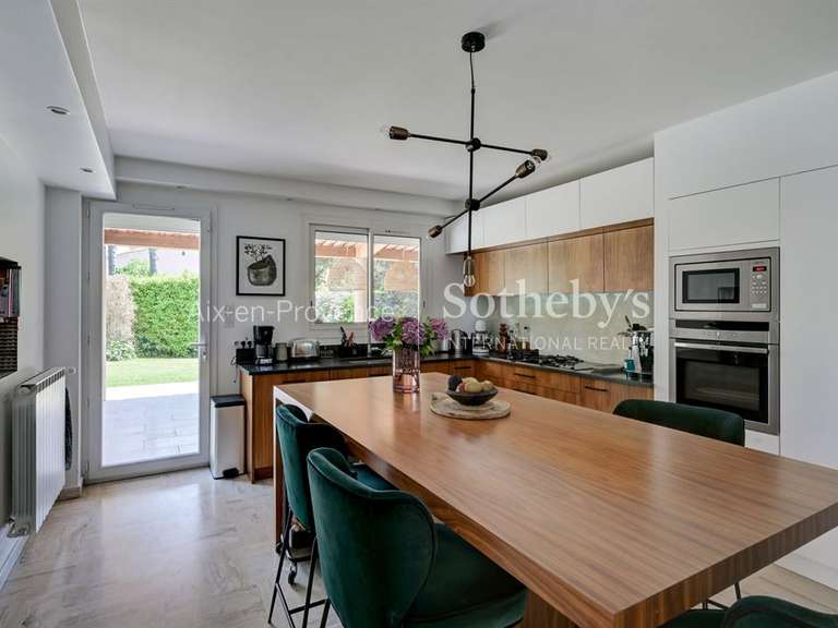 Maison Aix-en-Provence - 6 chambres - 286m²