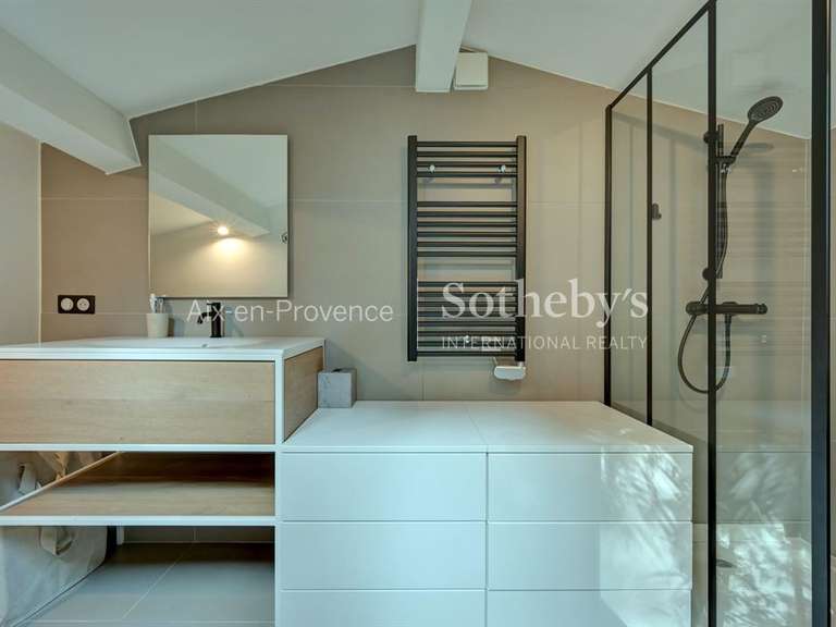 Maison Aix-en-Provence - 3 chambres - 125m²