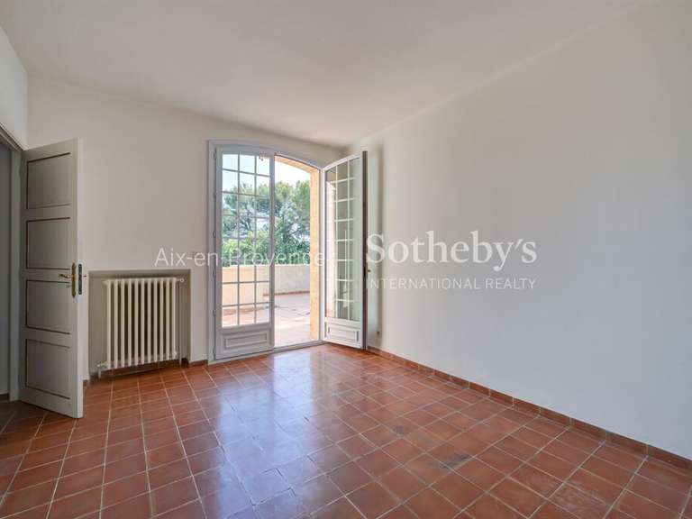 House Aix-en-Provence - 5 bedrooms - 315m²