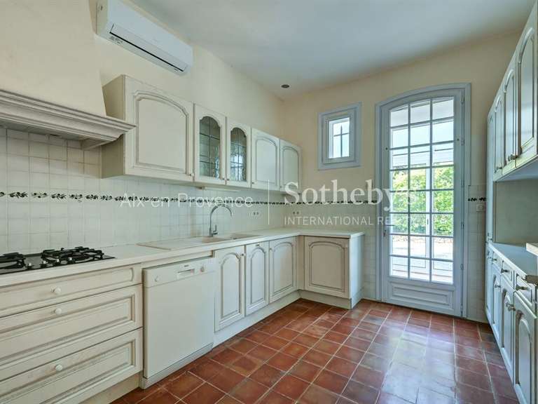 House Aix-en-Provence - 5 bedrooms - 315m²