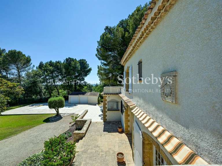 House Aix-en-Provence - 5 bedrooms - 315m²
