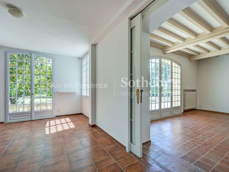 House Aix-en-Provence - 5 bedrooms - 315m²