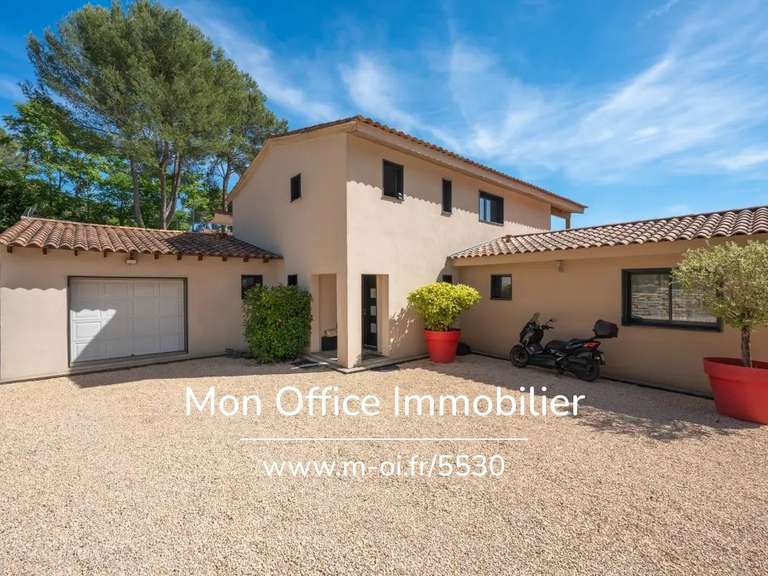 House Aix-en-Provence - 3 bedrooms - 166m²