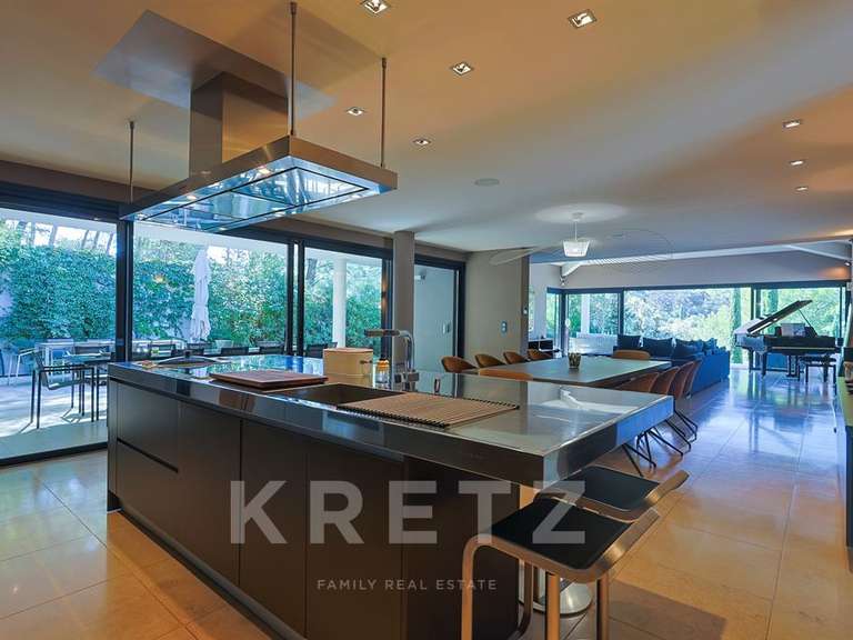 House Aix-en-Provence - 5 bedrooms - 240m²