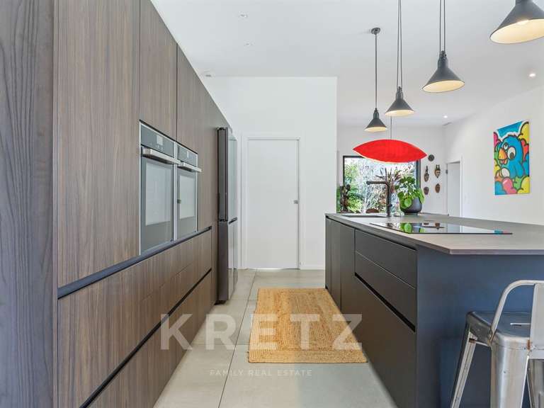 House Aix-en-Provence - 5 bedrooms - 200m²