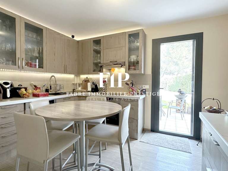 Maison Aix-en-Provence - 4 chambres - 122m²