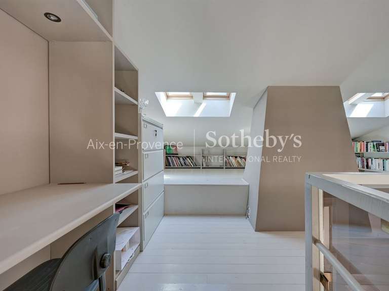 Maison Aix-en-Provence - 3 chambres - 220m²
