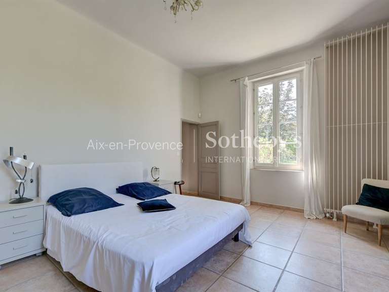Maison Aix-en-Provence - 3 chambres - 220m²