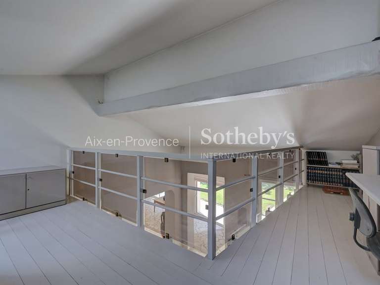 Maison Aix-en-Provence - 3 chambres - 220m²