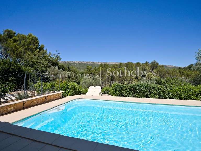 Maison Aix-en-Provence - 5 chambres - 200m²
