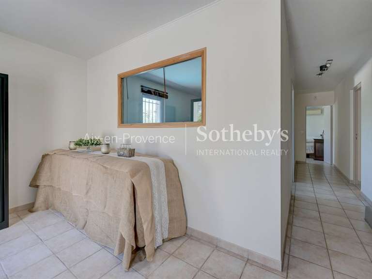 Maison Aix-en-Provence - 5 chambres - 200m²