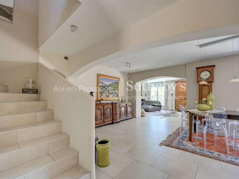 Maison Aix-en-Provence - 5 chambres - 200m²