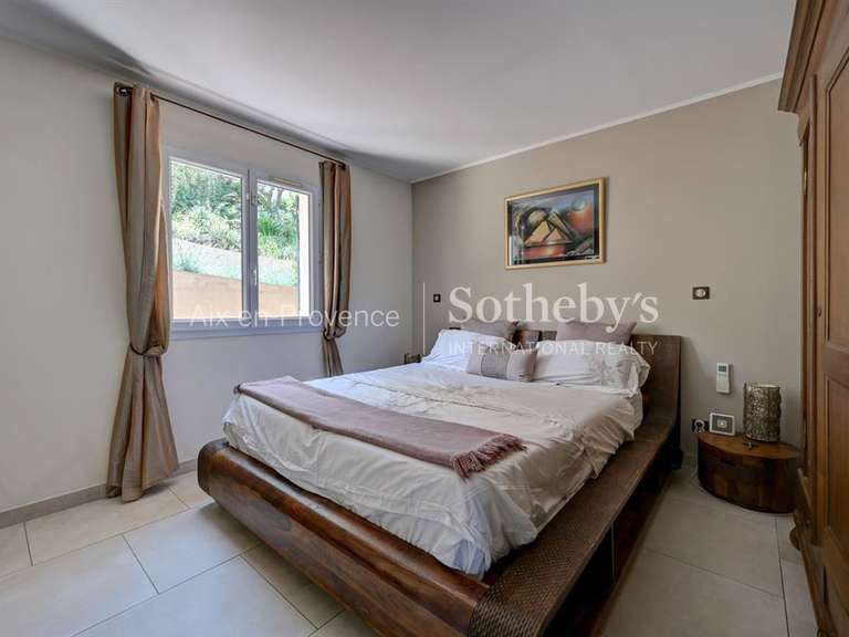 Maison Aix-en-Provence - 5 chambres - 200m²