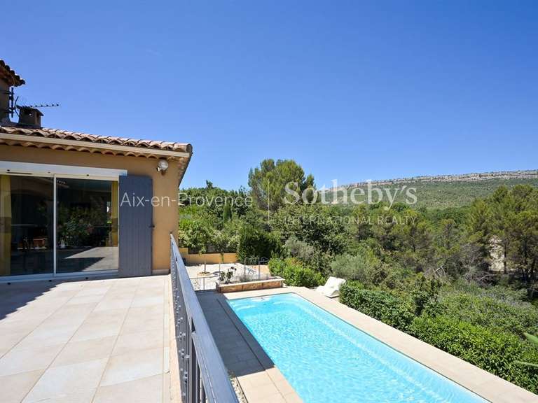 Maison Aix-en-Provence - 5 chambres - 200m²