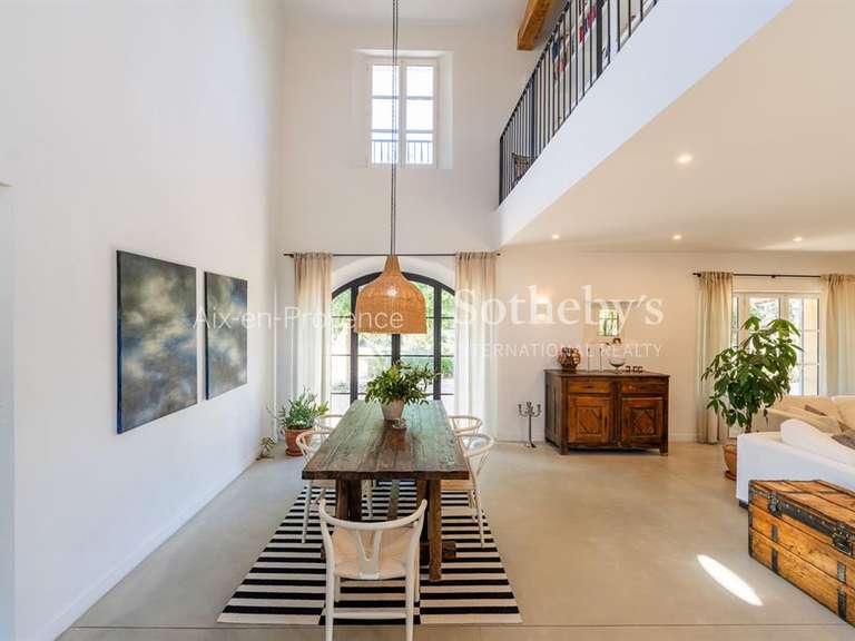 Maison Aix-en-Provence - 6 chambres - 254m²