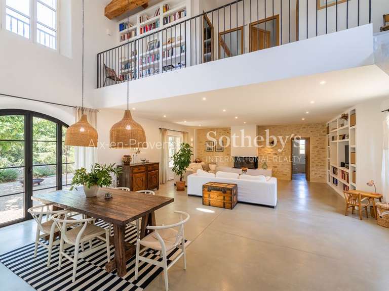 Maison Aix-en-Provence - 6 chambres - 254m²