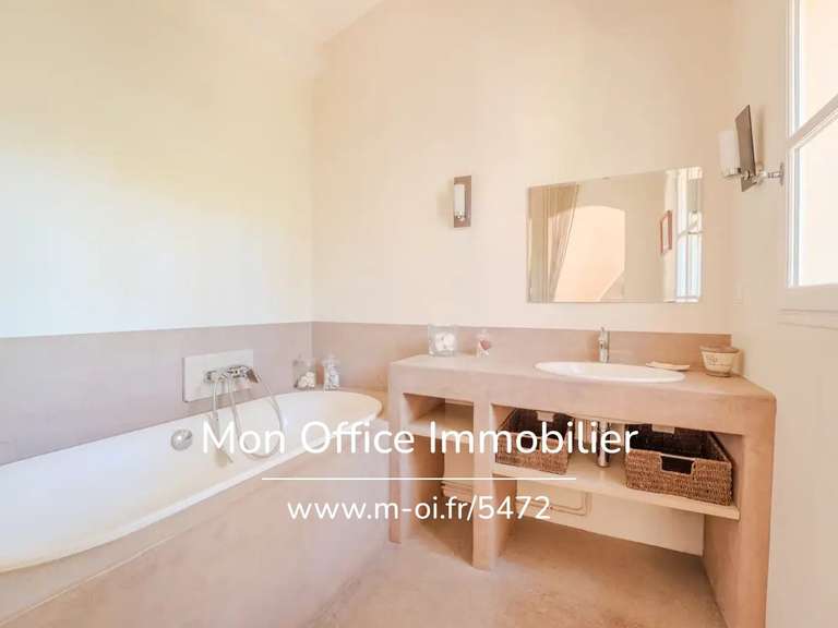 House Aix-en-Provence - 3 bedrooms - 144m²