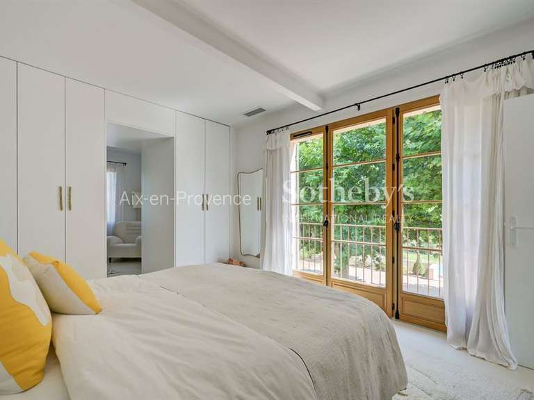Maison Aix-en-Provence - 6 chambres - 340m²
