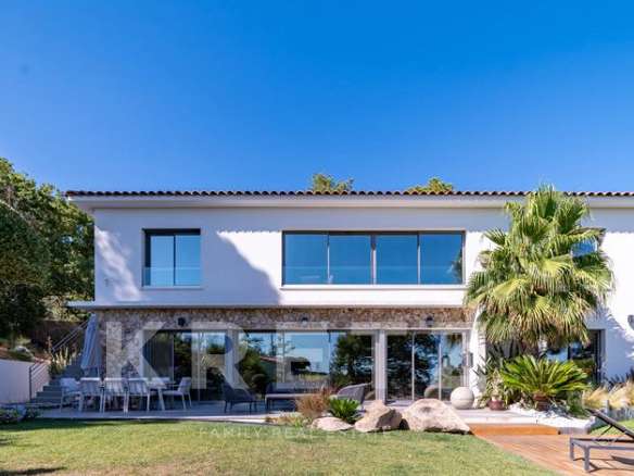 House Aix-en-Provence - 4 bedrooms - 220m²