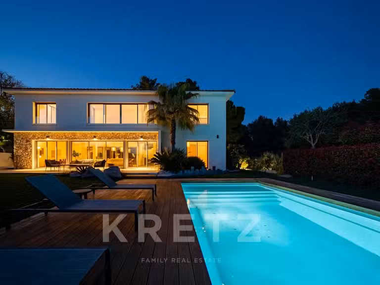 House Aix-en-Provence - 4 bedrooms - 220m²