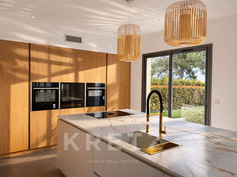 House Aix-en-Provence - 4 bedrooms - 220m²