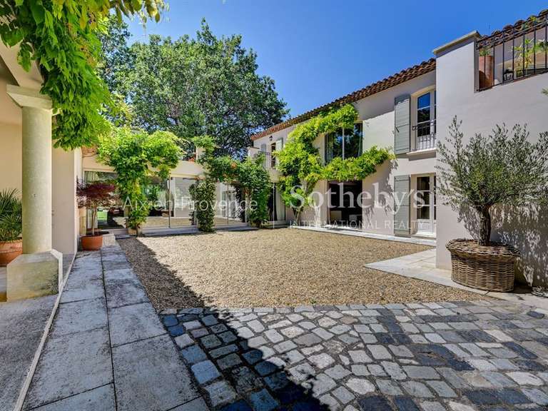 Maison Aix-en-Provence - 9 chambres - 660m²