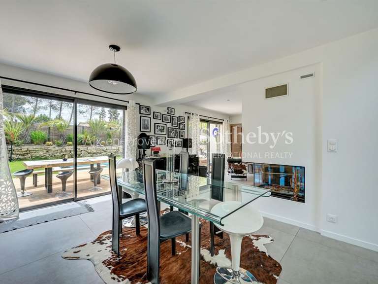 Maison Aix-en-Provence - 4 chambres - 188m²