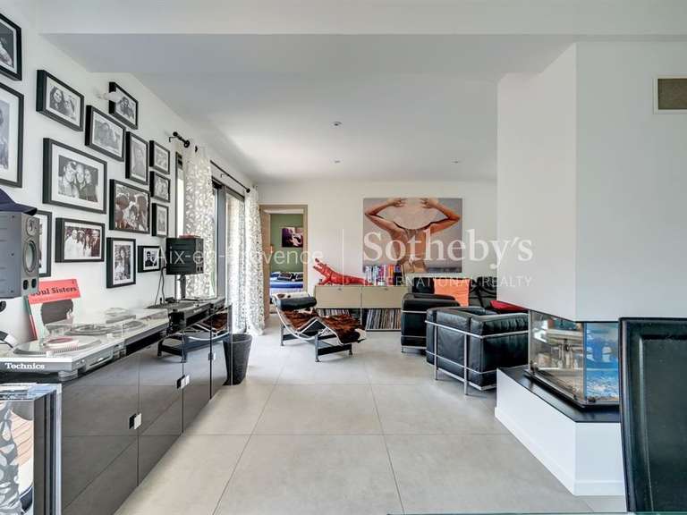 Maison Aix-en-Provence - 4 chambres - 188m²