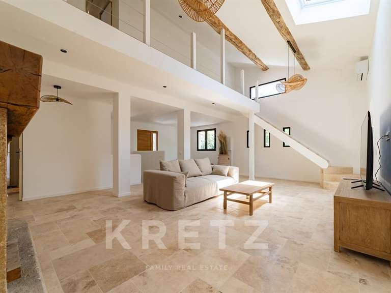 Maison Aix-en-Provence - 5 chambres - 220m²