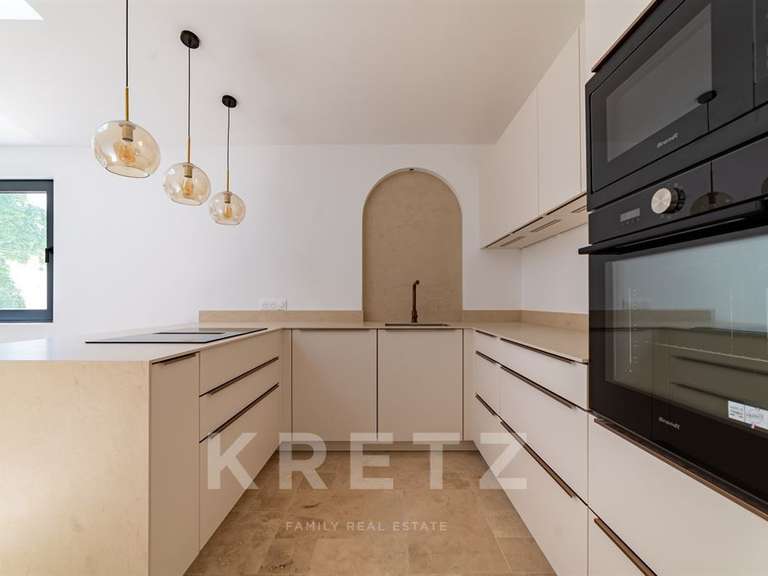 Maison Aix-en-Provence - 5 chambres - 220m²