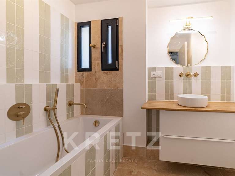 Maison Aix-en-Provence - 5 chambres - 220m²