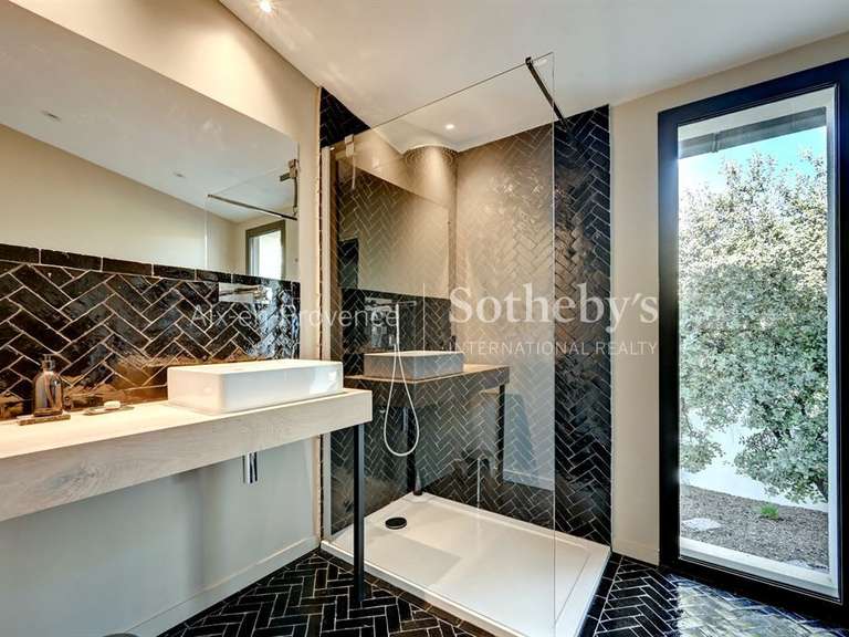 Maison Aix-en-Provence - 5 chambres - 342m²